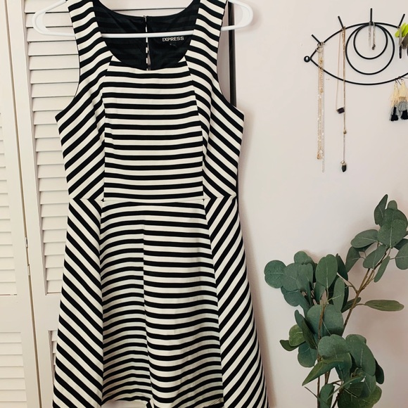 EXPRESS | Striped dress - Picture 1 of 3